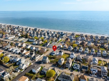 88 Revere St, Hull, Massachusetts, 3 Bedrooms Bedrooms, 7 Rooms Rooms,2 BathroomsBathrooms,Residential,For Sale,Revere St,73479434