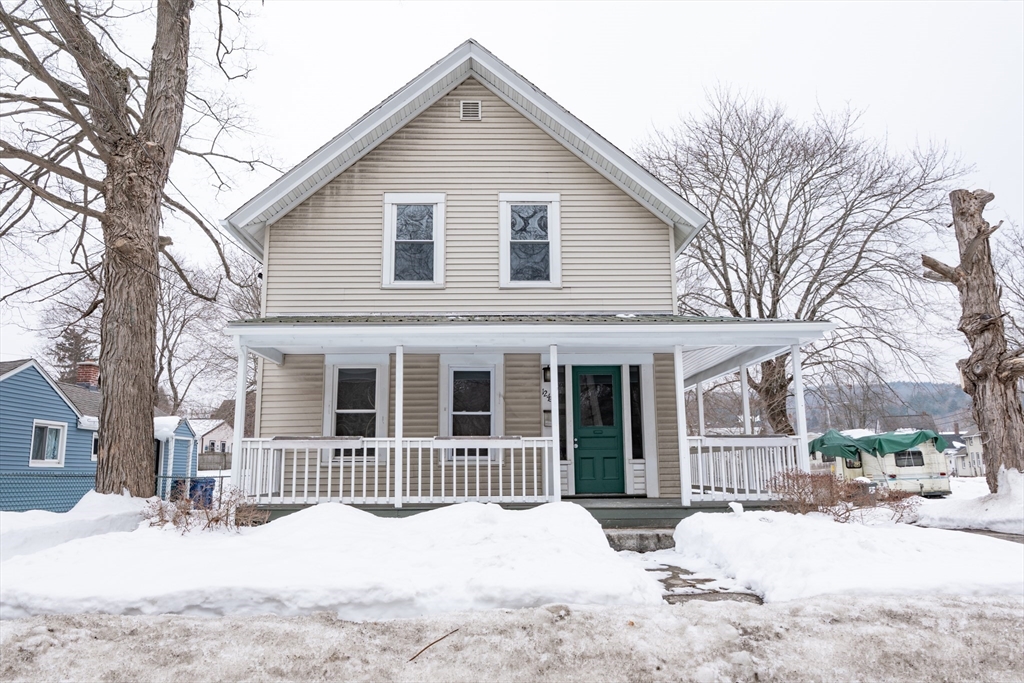 1242 S Main St, Palmer, Massachusetts, 3 Bedrooms Bedrooms, 6 Rooms Rooms,1.5 BathroomsBathrooms,Residential,For Sale,S Main St,73479444