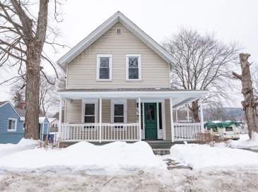 1242 S Main St, Palmer, Massachusetts, 3 Bedrooms Bedrooms, 6 Rooms Rooms,1.5 BathroomsBathrooms,Residential,For Sale,S Main St,73479444