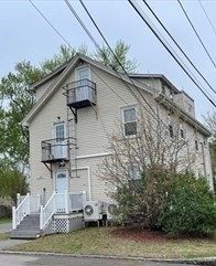 34 Quniton Ave, Attleboro, Massachusetts, 1 Bedroom Bedrooms, 2 Rooms Rooms,1 BathroomBathrooms,Residential Lease,For Rent,Quniton Ave,73479487
