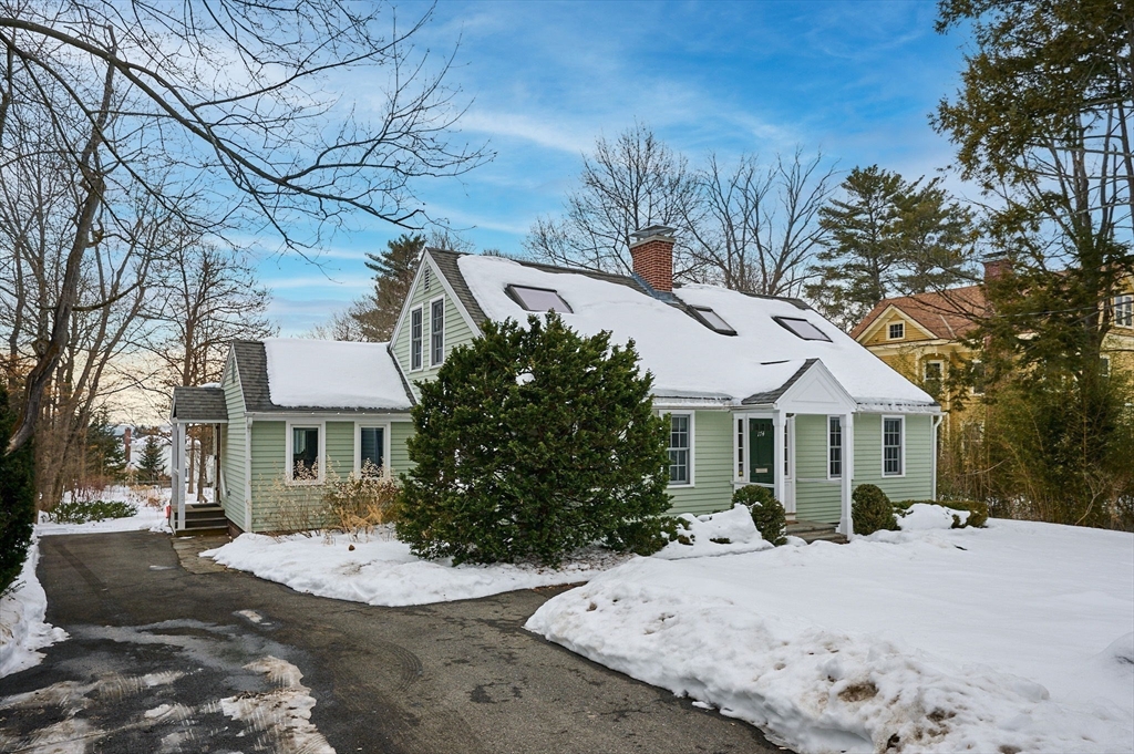 174 Lincoln Ave, Amherst, Massachusetts, 2 Bedrooms Bedrooms, 8 Rooms Rooms,2 BathroomsBathrooms,Residential,For Sale,Lincoln Ave,73479518