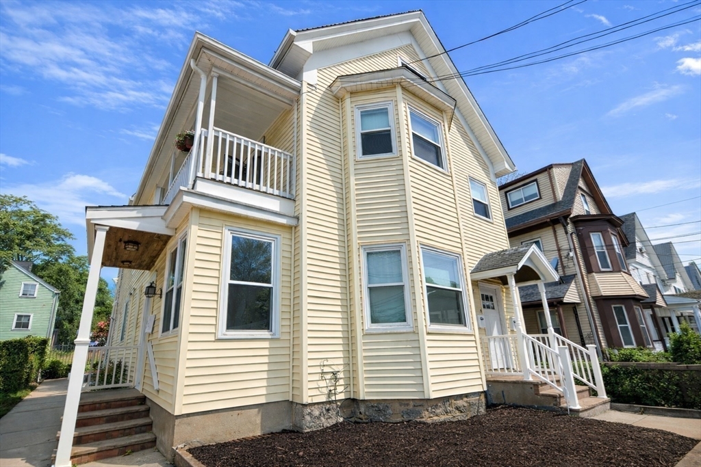 35 Foster Street, Boston, Massachusetts, 1 Bedroom Bedrooms, 3 Rooms Rooms,1 BathroomBathrooms,Residential Lease,For Rent,Foster Street,73479529