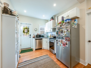 874 East 2nd, Boston, Massachusetts, 2 Bedrooms Bedrooms, 3 Rooms Rooms,1 BathroomBathrooms,Residential Lease,For Rent,East 2nd,73479537