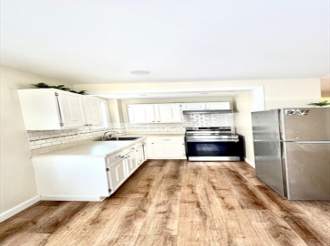 37 Waverly St, Lynn, Massachusetts, 3 Bedrooms Bedrooms, 5 Rooms Rooms,1 BathroomBathrooms,Residential Lease,For Rent,Waverly St,73479615