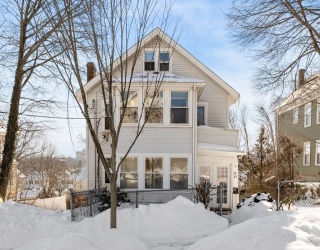 28-30 S Central, Quincy, Massachusetts, 2 Bedrooms Bedrooms, 8 Rooms Rooms,1 BathroomBathrooms,Residential Lease,For Rent,S Central,73479639