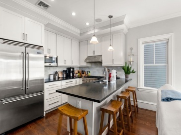 862 East 2nd St, Boston, Massachusetts, 2 Bedrooms Bedrooms, 4 Rooms Rooms,2 BathroomsBathrooms,Residential,For Sale,East 2nd St,73479649