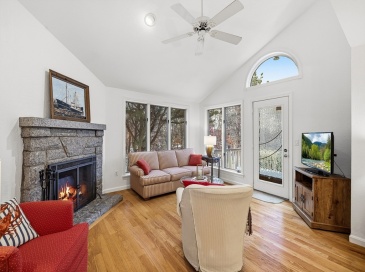 33 Quarry Ridge Ln, Rockport, Massachusetts, 2 Bedrooms Bedrooms, 6 Rooms Rooms,3.5 BathroomsBathrooms,Residential,For Sale,Quarry Ridge Ln,73479620