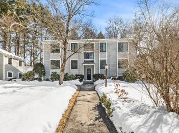 55 Staffordshire Ln, Concord, Massachusetts, 2 Bedrooms Bedrooms, 6 Rooms Rooms,1.5 BathroomsBathrooms,Residential,For Sale,Staffordshire Ln,73479654