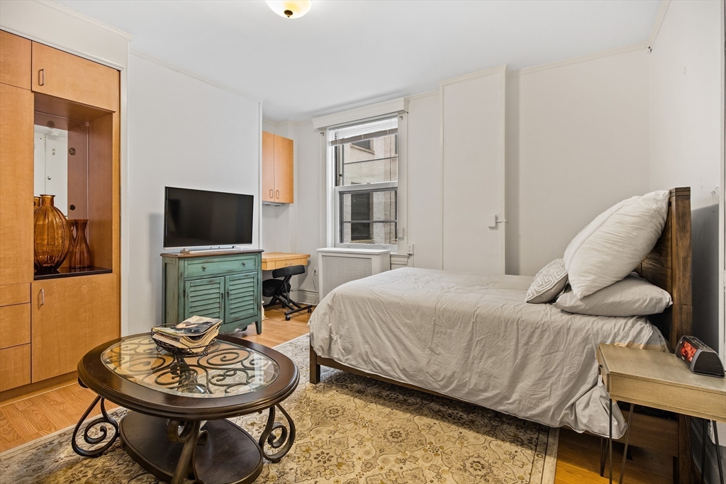 21 Beacon St, Boston, Massachusetts, 1 Bedroom Bedrooms, 2 Rooms Rooms,1 BathroomBathrooms,Residential Lease,For Rent,Beacon St,73479694