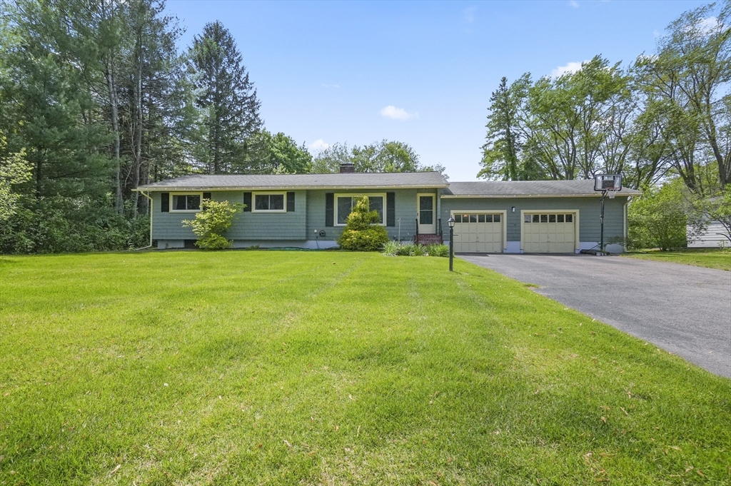 35 Snake Brook Road, Wayland, Massachusetts, 3 Bedrooms Bedrooms, 7 Rooms Rooms,2 BathroomsBathrooms,Residential,For Sale,Snake Brook Road,73451640