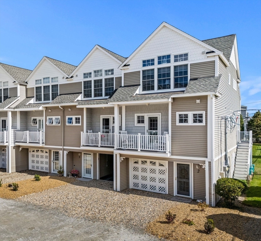 595 N End Blvd, Salisbury, Massachusetts, 2 Bedrooms Bedrooms, 4 Rooms Rooms,2 BathroomsBathrooms,Residential,For Sale,N End Blvd,73437947