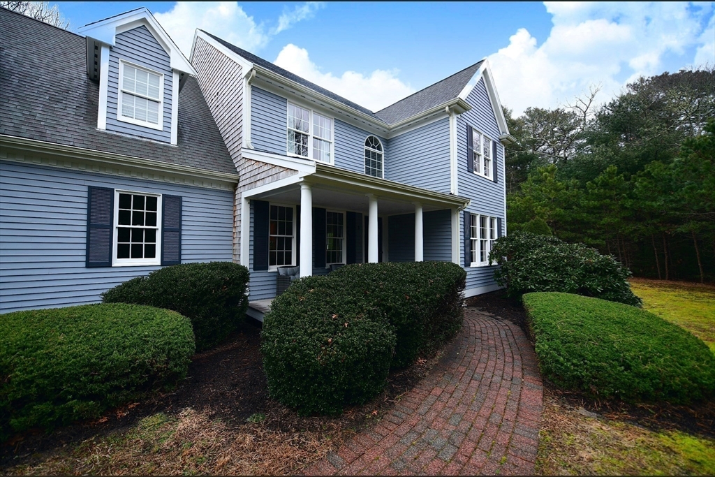 8 Tiffany Rd, Bourne, Massachusetts, 4 Bedrooms Bedrooms, 8 Rooms Rooms,3.5 BathroomsBathrooms,Residential Lease,For Rent,Tiffany Rd,73474311