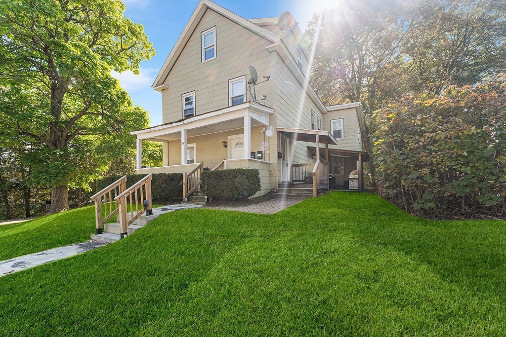 48 Chestnut St, Leominster, Massachusetts, 6 Bedrooms Bedrooms, 10 Rooms Rooms,2 BathroomsBathrooms,Residential Income,For Sale,Chestnut St,73435580