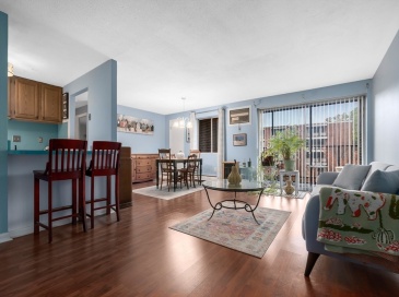64 Main St, Stoneham, Massachusetts, 2 Bedrooms Bedrooms, 5 Rooms Rooms,1 BathroomBathrooms,Residential,For Sale,Main St,73444226 64 Main St, Stoneham, Massachusetts, 2 Bedrooms Bedrooms, 5 Rooms Rooms,1 BathroomBathrooms,Residential,For Sale,Main St,73444226