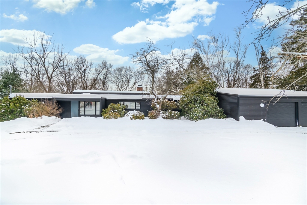 81 Woodland St, Natick, Massachusetts, 4 Bedrooms Bedrooms, 8 Rooms Rooms,3 BathroomsBathrooms,Residential,For Sale,Woodland St,73479809