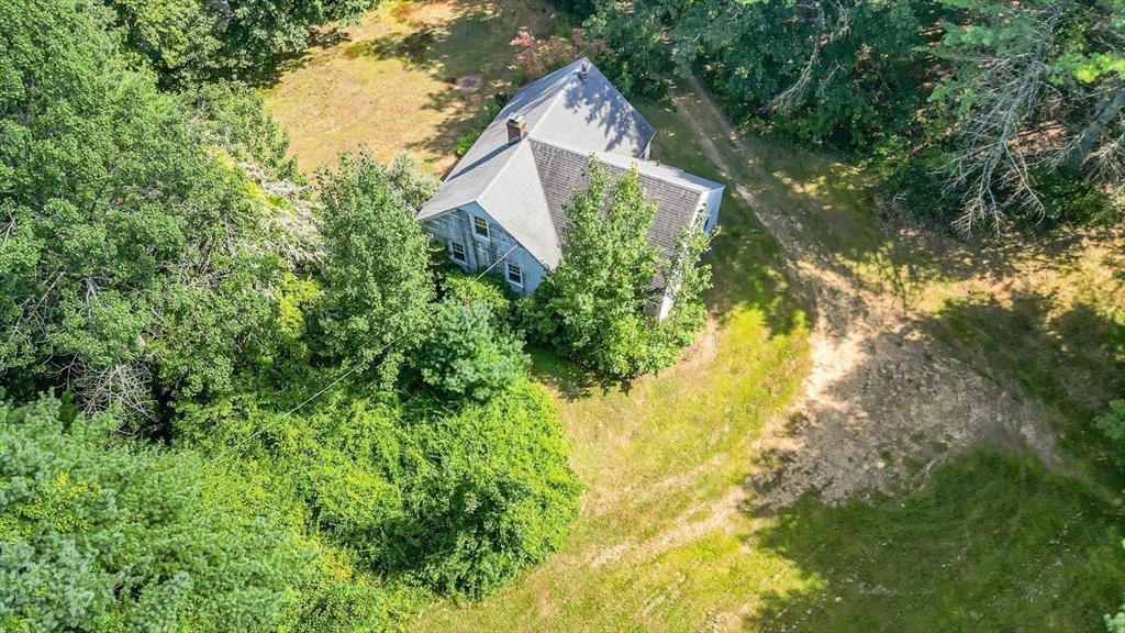 74 River Road, Sturbridge, Massachusetts, 5 Bedrooms Bedrooms, 11 Rooms Rooms,1.5 BathroomsBathrooms,Residential,For Sale,River Road,73479863