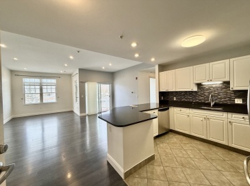 614 Pond St., Braintree, Massachusetts, 2 Bedrooms Bedrooms, 4 Rooms Rooms,2 BathroomsBathrooms,Residential Lease,For Rent,Pond St.,73479883