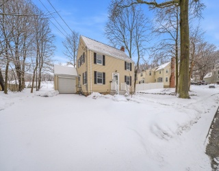 342 Elm St., Braintree, Massachusetts, 4 Bedrooms Bedrooms, 8 Rooms Rooms,2 BathroomsBathrooms,Residential,For Sale,Elm St.,73479901