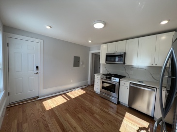 3 Mossland St, Somerville, Massachusetts, 3 Bedrooms Bedrooms, 5 Rooms Rooms,2 BathroomsBathrooms,Residential Lease,For Rent,Mossland St,73479749