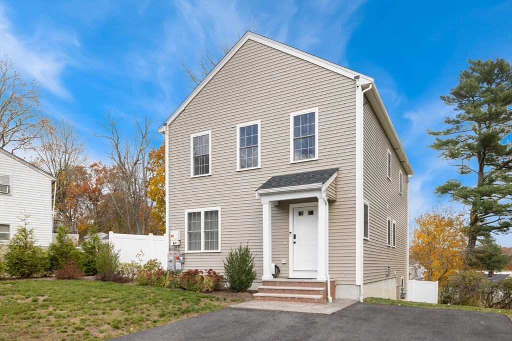 5 East Patterson Ave, Randolph, Massachusetts, 4 Bedrooms Bedrooms, 8 Rooms Rooms,3.5 BathroomsBathrooms,Residential,For Sale,East Patterson Ave,73453503