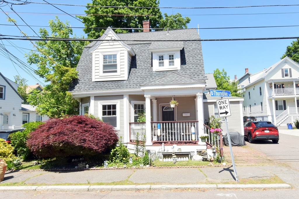 49 Blaney Street, Swampscott, Massachusetts, 3 Bedrooms Bedrooms, 7 Rooms Rooms,2.5 BathroomsBathrooms,Residential,For Sale,Blaney Street,73479767