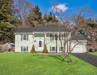 13 Potter Rd, Framingham, Massachusetts, 4 Bedrooms Bedrooms, 8 Rooms Rooms,2 BathroomsBathrooms,Residential,For Sale,Potter Rd,73471032