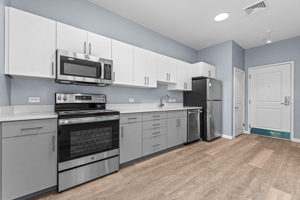 30 Beacham Street, Everett, Massachusetts, 1 Bedroom Bedrooms, 3 Rooms Rooms,1 BathroomBathrooms,Residential Lease,For Rent,Beacham Street,73479909