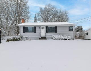 28 Ruth Dr, Marlborough, Massachusetts, 3 Bedrooms Bedrooms, 6 Rooms Rooms,2 BathroomsBathrooms,Residential,For Sale,Ruth Dr,73479914