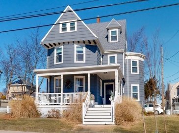 142 Washington Ave, Winthrop, Massachusetts, 6 Bedrooms Bedrooms, 9 Rooms Rooms,3 BathroomsBathrooms,Residential,For Sale,Washington Ave,73479928