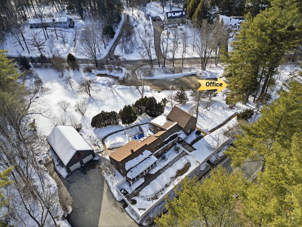 25 Pepperell Road, Brookline, New Hampshire, 4 Bedrooms Bedrooms, 9 Rooms Rooms,2 BathroomsBathrooms,Residential,For Sale,Pepperell Road,73479954