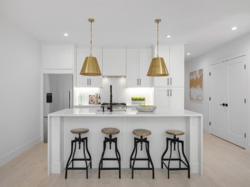 3 S Whitney St, Boston, Massachusetts, 2 Bedrooms Bedrooms, 4 Rooms Rooms,2 BathroomsBathrooms,Residential,For Sale,S Whitney St,73480005