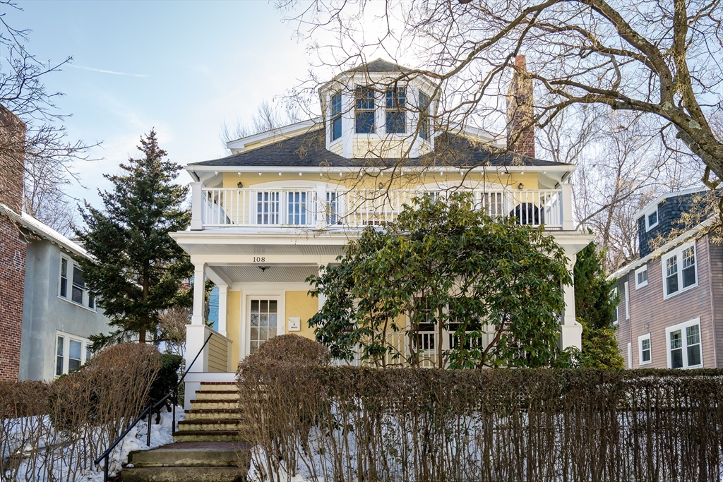 108 Columbia Street, Brookline, Massachusetts, 2 Bedrooms Bedrooms, 6 Rooms Rooms,1 BathroomBathrooms,Residential,For Sale,Columbia Street,73480006