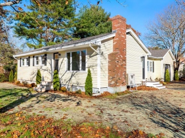 149 Brick Kiln Road, Falmouth, Massachusetts, 3 Bedrooms Bedrooms, 6 Rooms Rooms,1.5 BathroomsBathrooms,Residential,For Sale,Brick Kiln Road,73458952