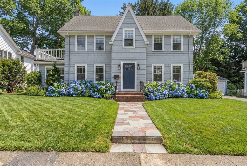 80 Greenlawn Ave, Newton, Massachusetts, 3 Bedrooms Bedrooms, 8 Rooms Rooms,2.5 BathroomsBathrooms,Residential,For Sale,Greenlawn Ave,73480022