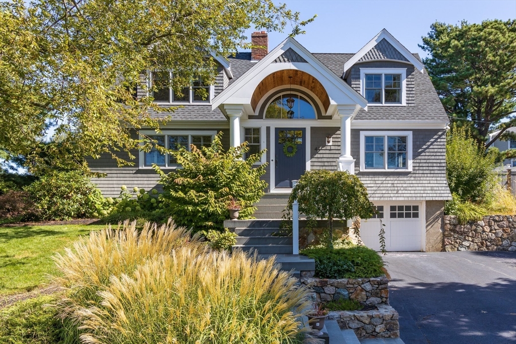 43 Park View Dr, Hingham, Massachusetts, 4 Bedrooms Bedrooms, 7 Rooms Rooms,2.5 BathroomsBathrooms,Residential,For Sale,Park View Dr,73480051