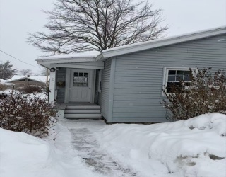 2 Salisbury St, Shrewsbury, Massachusetts, 2 Bedrooms Bedrooms, 4 Rooms Rooms,1 BathroomBathrooms,Residential,For Sale,Salisbury St,73479979