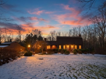 4 Thayer Rd, Monson, Massachusetts, 3 Bedrooms Bedrooms, 7 Rooms Rooms,2 BathroomsBathrooms,Residential,For Sale,Thayer Rd,73463638