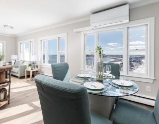 51 Harbor View Ave, Winthrop, Massachusetts, 2 Bedrooms Bedrooms, 5 Rooms Rooms,1 BathroomBathrooms,Residential,For Sale,Harbor View Ave,73480155