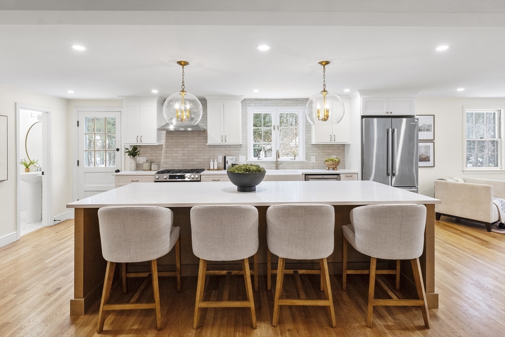 33 Oak Hill Rd, Wayland, Massachusetts, 4 Bedrooms Bedrooms, 8 Rooms Rooms,2.5 BathroomsBathrooms,Residential,For Sale,Oak Hill Rd,73480265