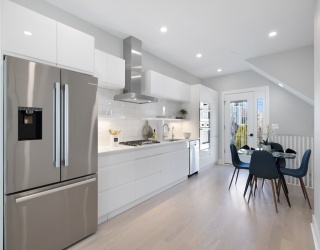 96 Cottage St, Boston, Massachusetts, 2 Bedrooms Bedrooms, 5 Rooms Rooms,1.5 BathroomsBathrooms,Residential,For Sale,Cottage St,73480245