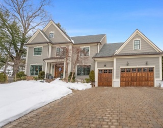 81 Fuller Street, Newton, Massachusetts, 6 Bedrooms Bedrooms, 14 Rooms Rooms,6.5 BathroomsBathrooms,Residential,For Sale,Fuller Street,73480078