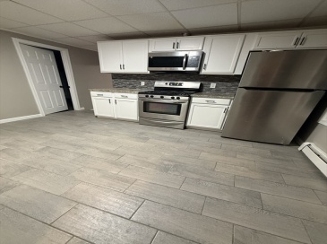 603 County, Fall River, Massachusetts, 3 Bedrooms Bedrooms, 5 Rooms Rooms,1 BathroomBathrooms,Residential Lease,For Rent,County,73480287