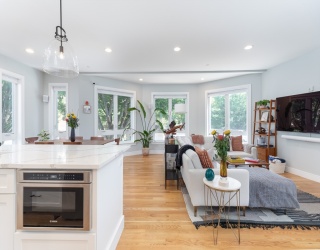 3305-3309 Washington St, Boston, Massachusetts, 2 Bedrooms Bedrooms, 5 Rooms Rooms,2 BathroomsBathrooms,Residential,For Sale,Washington St,73480282