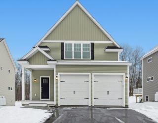 9 Gaskins Ln, Ayer, Massachusetts, 4 Bedrooms Bedrooms, 10 Rooms Rooms,2.5 BathroomsBathrooms,Residential,For Sale,Gaskins Ln,73465652