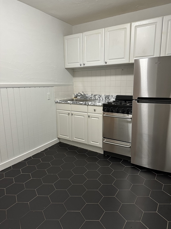 303 Hancock Street, Boston, Massachusetts, 1 Bedroom Bedrooms, 4 Rooms Rooms,1 BathroomBathrooms,Residential Lease,For Rent,Hancock Street,73480099