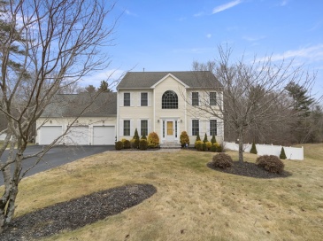 224 Whippoorwill, Raynham, Massachusetts, 4 Bedrooms Bedrooms, 8 Rooms Rooms,3 BathroomsBathrooms,Residential,For Sale,Whippoorwill,73470011