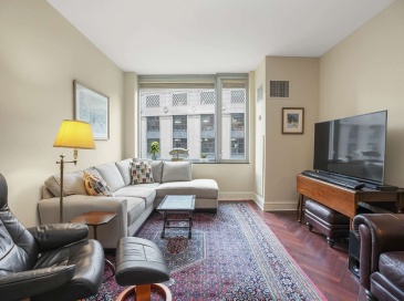 1 Charles St S, Boston, Massachusetts, 1 Bedroom Bedrooms, 3 Rooms Rooms,1.5 BathroomsBathrooms,Residential,For Sale,Charles St S,73480132