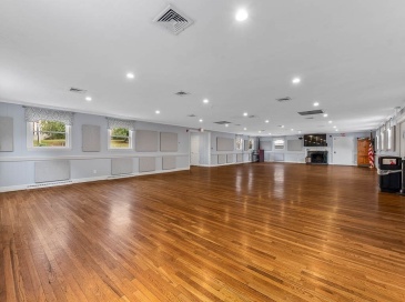 32 Dedham St, Dover, Massachusetts, ,Commercial Lease,For Rent,Dedham St,73480120