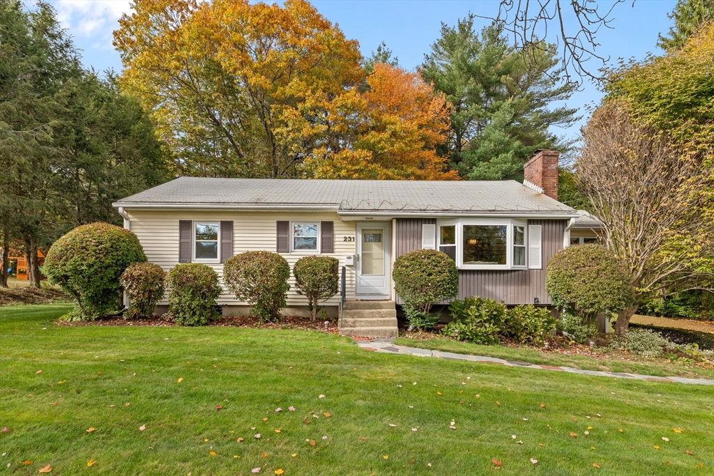 231 Central Street, Framingham, Massachusetts, 3 Bedrooms Bedrooms, 5 Rooms Rooms,1 BathroomBathrooms,Residential,For Sale,Central Street,73480163