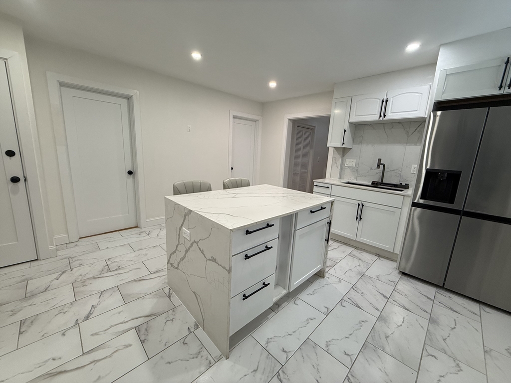 22-24 Romsey Street, Boston, Massachusetts, 3 Bedrooms Bedrooms, 5 Rooms Rooms,1 BathroomBathrooms,Residential Lease,For Rent,Romsey Street,73480192